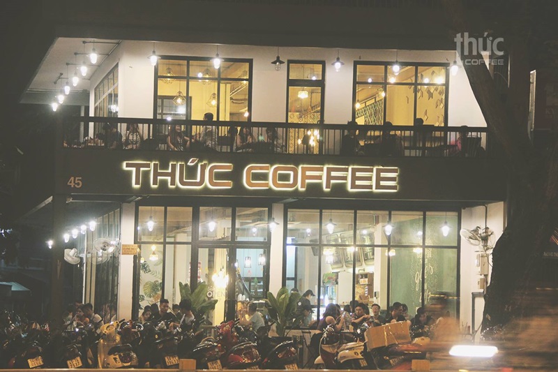 Thức Coffee – Quán cafe lề đường quận 1