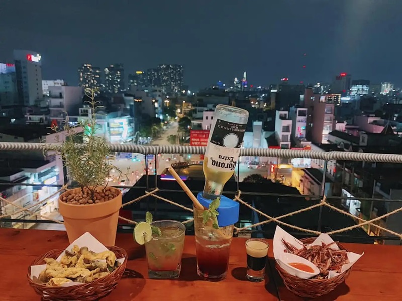 Chạng Vạng Rooftop - Cà phê view đẹp Bình Thạnh