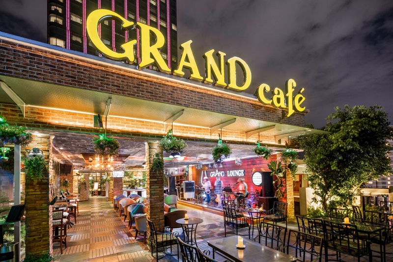 Cafe view đẹp Sài Gòn - Rooftop Grand Lounge
