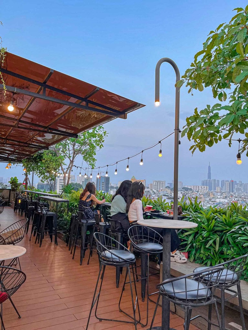 Skyy Garden Coffee - Cafe rooftop Phú Nhuận