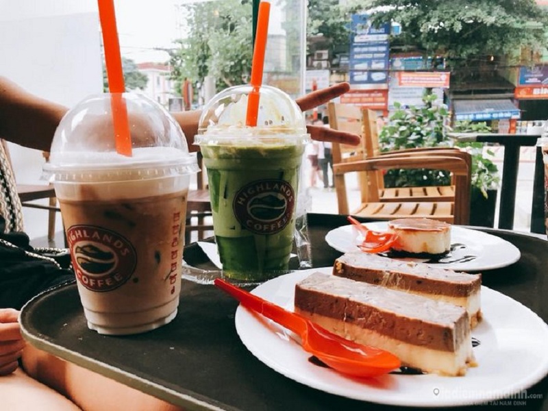 Quán cafe Highland quận 10 đường Nguyễn Chí Thanh