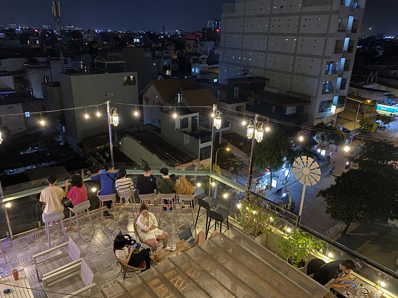 Cây Bàng Rooftop - Quán cà phê sân thượng Tân Phú.