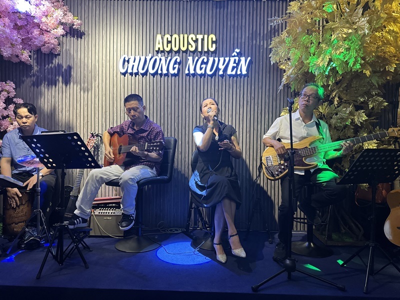 Chương Nguyễn Acoustic - Cafe hát với nhau quận Tân Phú.