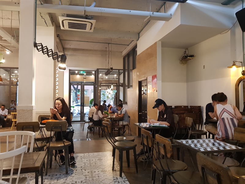 cafe quận 1 - Đen Đá.